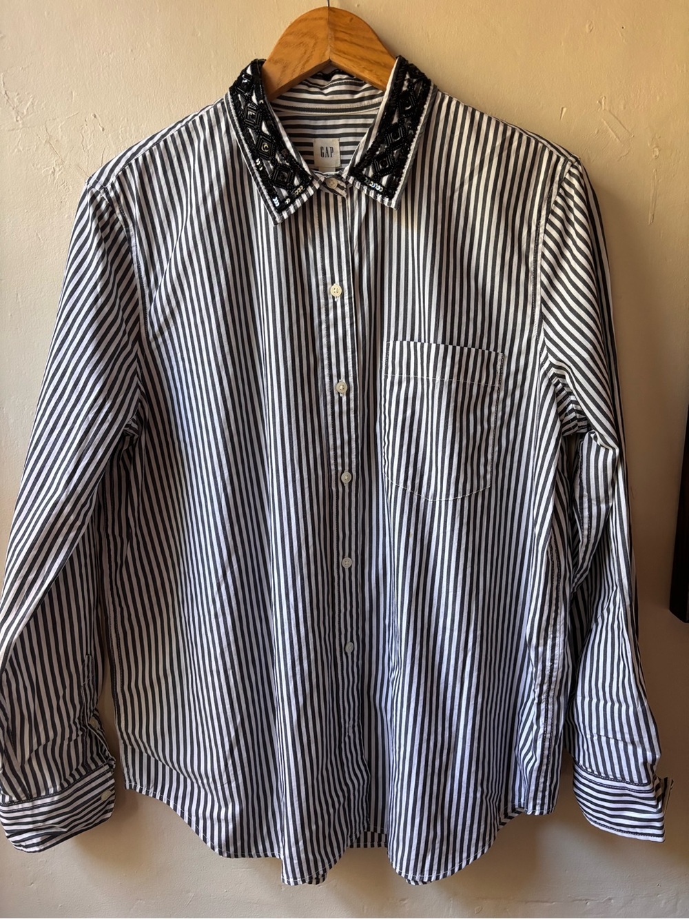 GAP Black & White Striped Button-Down Boyfriend Shirt w Embellished Collar